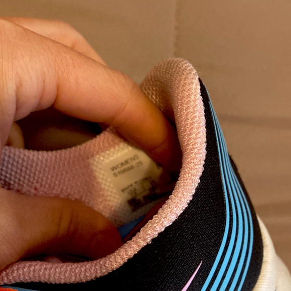 Saucony Endorphin Speed Pro- Gently used, has a lot of life for running - Picture 5 of 6